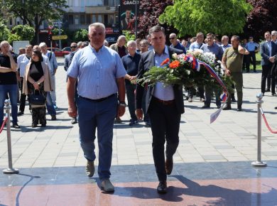 Igpr bBeslic i Zeljko Drljaca na obiljezavanju Dama Garde